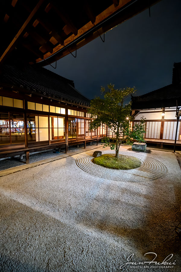 建仁寺 ナイトスケープ