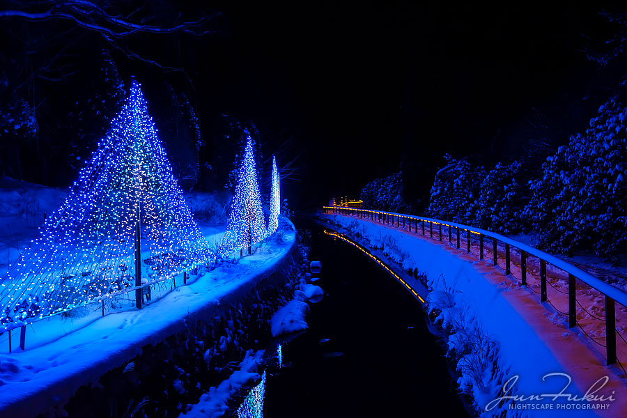 シナスタジアヒルズ イルミネーション